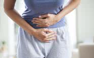 Miomas uterinos podem causar dor, sangramentos, anemia e aumento do volume abdominal - iStock