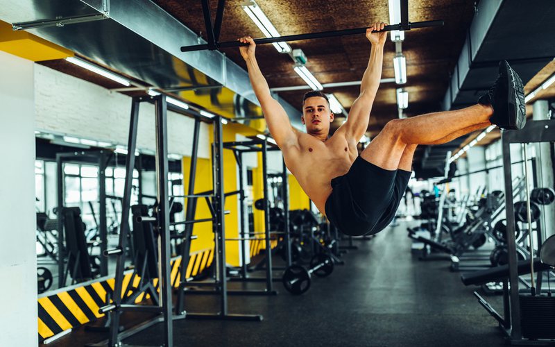 Entenda as diferenças entre musculação e calistenia - iStock