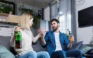 O álcool pode aumentar muito a chance de comportamento agressivo em algumas pessoas - iStock