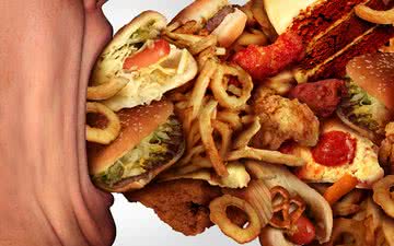 Esses alimentos têm mais gordura, calorias e carboidratos altamente processados ​​do que o corpo precisa - iStock