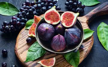 Figos e uvas estão entre as que possuem mais açúcar; mas há modos de diminuir o problema - iStock