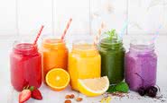 E você, prefere tomar um suco de fruta ou degustar um smoothie mais encorpado? - iStock