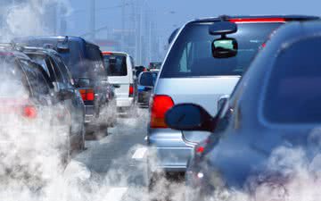 Pesquisadores dizem ser preciso categorizar a poluição do ar como um fator de risco para a saúde cardiovascular - iStock