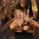 Apesar da tendência global de aumento do consumo de álcool entre mulheres, elas ainda se destacam como não bebedoras - iStock