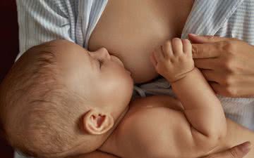 Segundo o Ministério da Saúde, o aleitamento materno deve ser exclusivo até os seis meses de vida - iStock