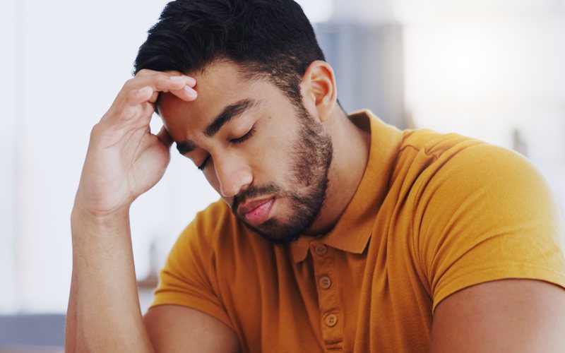 Condições de sa, medicamentos e falta de sono podem provocar a névoa mental - iStock