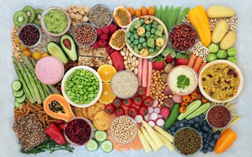 Frutas, grãos e vegetais são ricos em antioxidantes e anti-inflamatórios - iStock