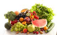 Invista em frutas e vegetais, optando por variedade e por muitas cores - iStock