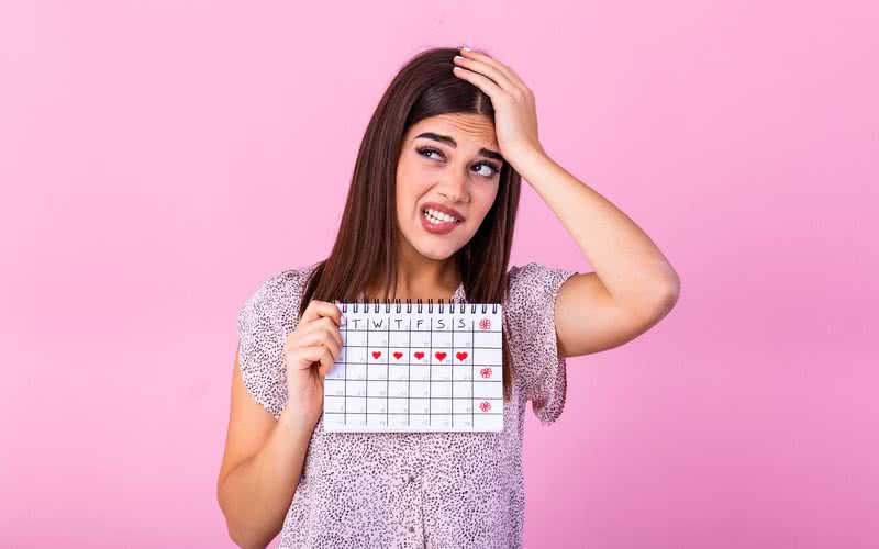 3 dias que está saindo esse sangue rosa e minha menstruação está atrasada