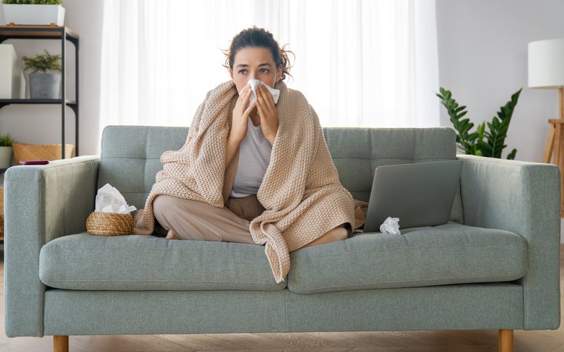 Muitas vezes, as pessoas confundem gripe com resfriado - iStock