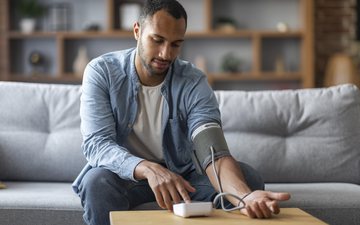 Algumas pessoas têm pressão alta por muitos anos sem se dar conta - iStock