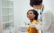 Mulheres e minorias tendem a receber cuidados médicos de pior qualidade que homens e brancos - iStock