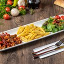 A sugestão é começar com a salada, depois consumir a proteína e, por último, os carboidratos - iStock