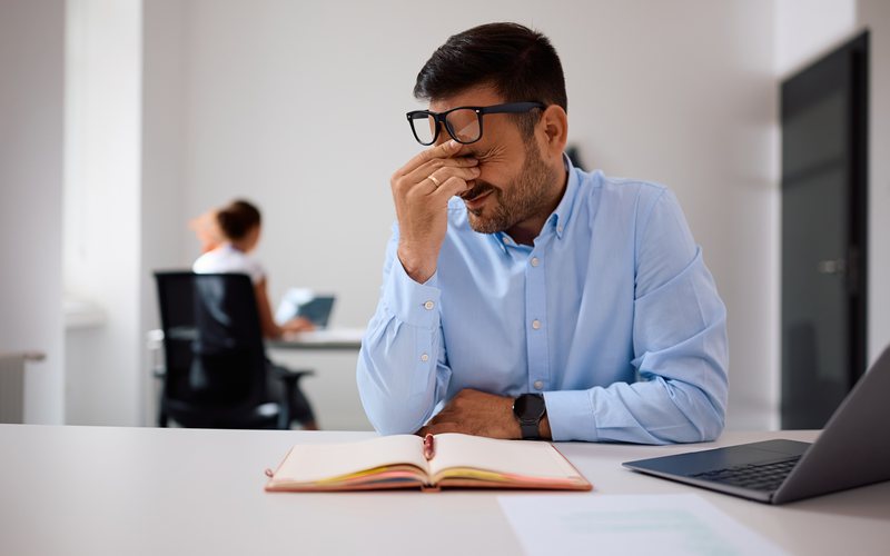 O ambiente de trabalho digital também tem impacto no bem-estar e na produtividade - iStock