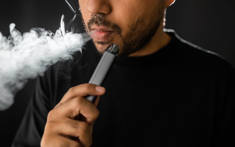 O uso do vape tem sido estudado e não tem sido recomendado em boa parte do mundo - iStock