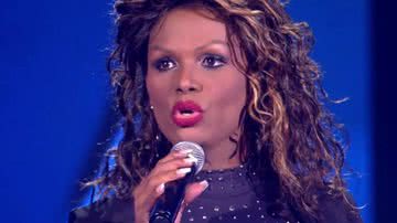 Imagem Diva Menner é a primeira cantora trans do ‘The Voice Brasil’; visibilidade é importante para comunidade LGBTQI+