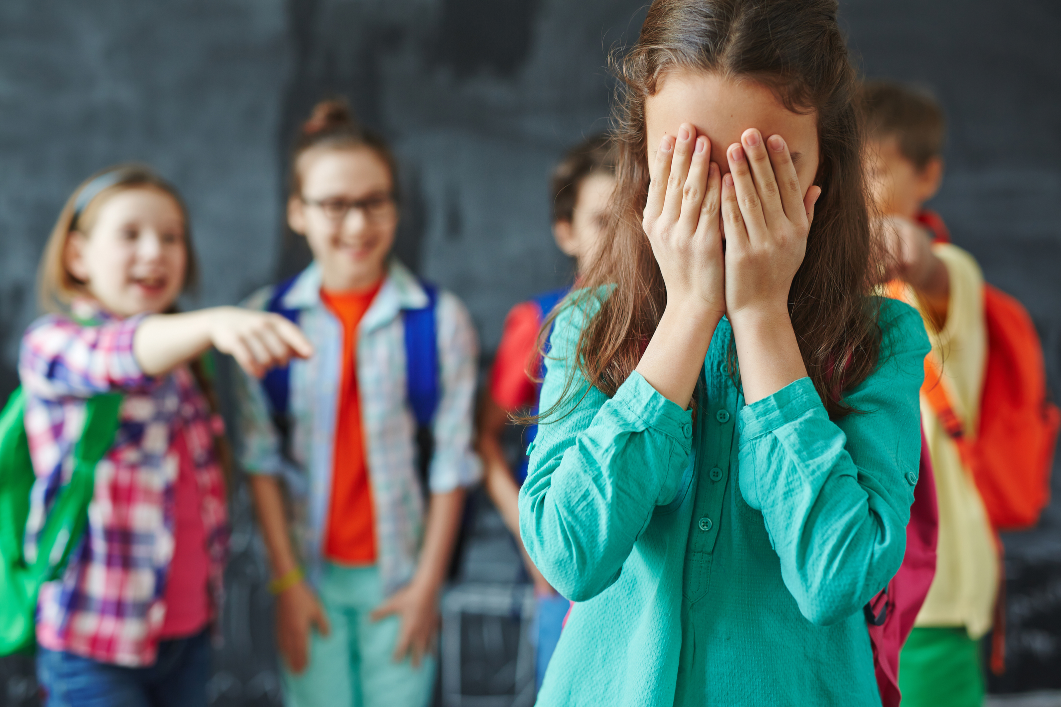 150 milhões de adolescentes sofrem bullying nas escolas, aponta novo  relatório do Unicef - Revista Crescer